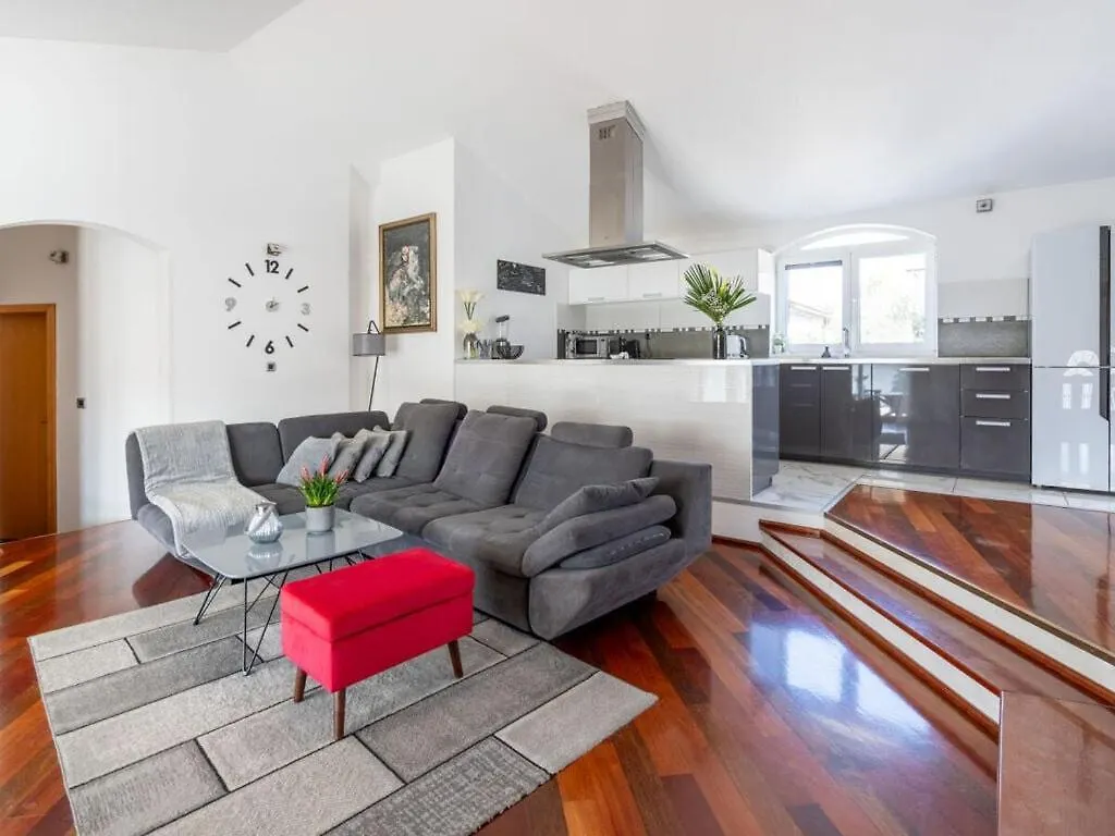 50 Shades Of Grey Villa Pula